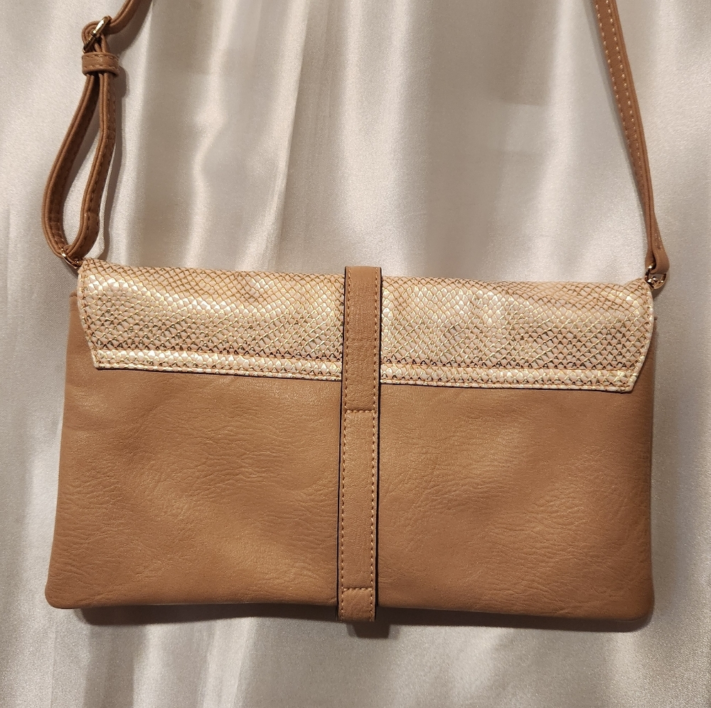 Melie Bianco | Crossbody Bag | Gold Animal Skin Design - Picture 4 of 7